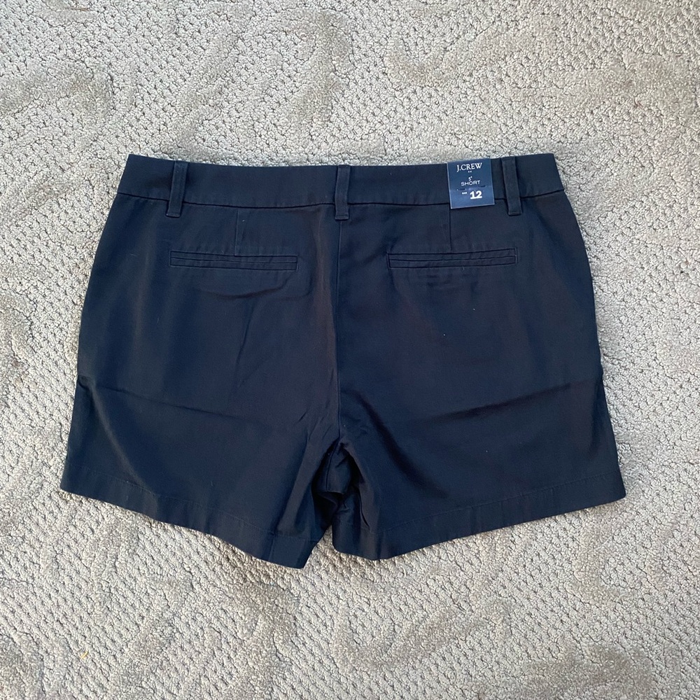 J Crew 5” black shorts - Picture 2 of 4